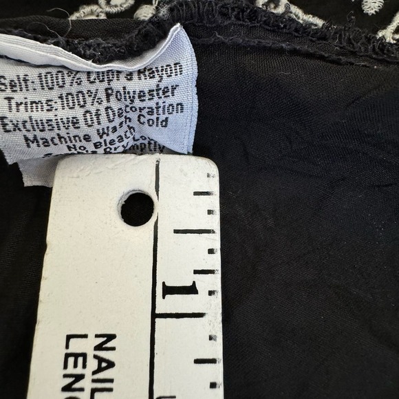 Johnny Was Tunic Embroidered Black White Size M - Picture 6 of 9
